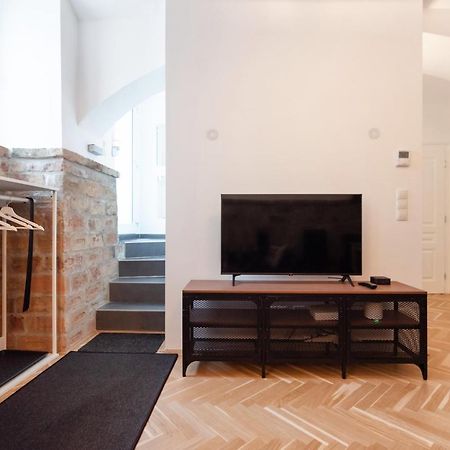 Der Fuchsbau - Neu, Kuschelig Und Zentral Im Gruenen Apartment Wina Bagian luar foto