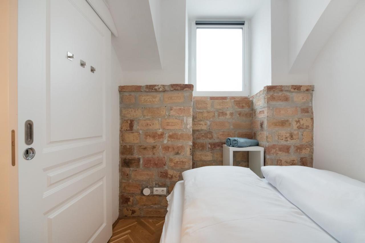 Der Fuchsbau - Neu, Kuschelig Und Zentral Im Gruenen Apartment Wina Bagian luar foto