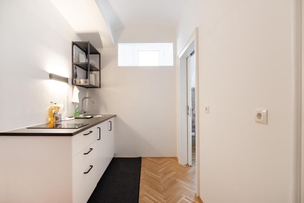 Der Fuchsbau - Neu, Kuschelig Und Zentral Im Gruenen Apartment Wina Bagian luar foto