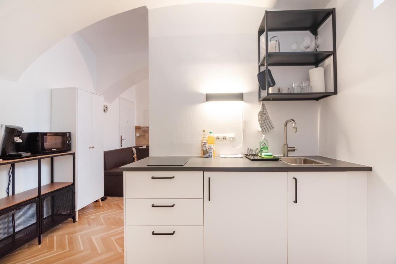 Der Fuchsbau - Neu, Kuschelig Und Zentral Im Gruenen Apartment Wina Bagian luar foto