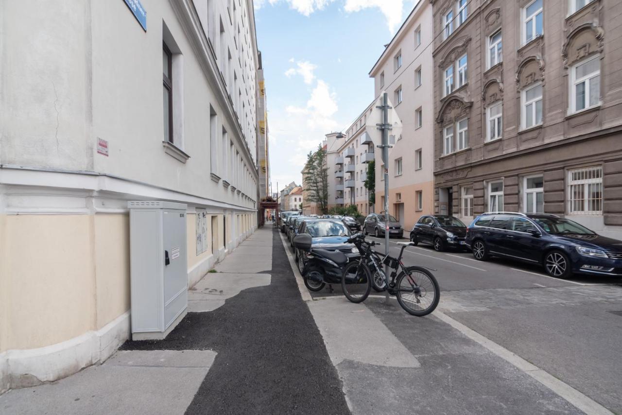 Der Fuchsbau - Neu, Kuschelig Und Zentral Im Gruenen Apartment Wina Bagian luar foto